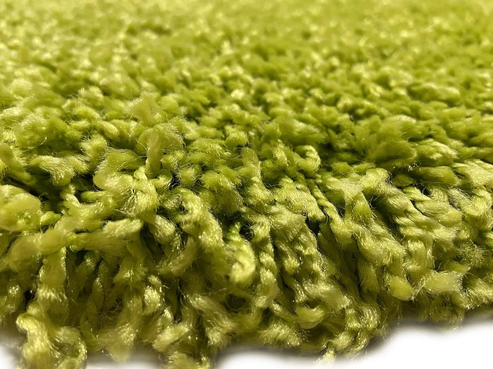 Пухнастий килим Plumis Lux LIGHT GREEN 6365A