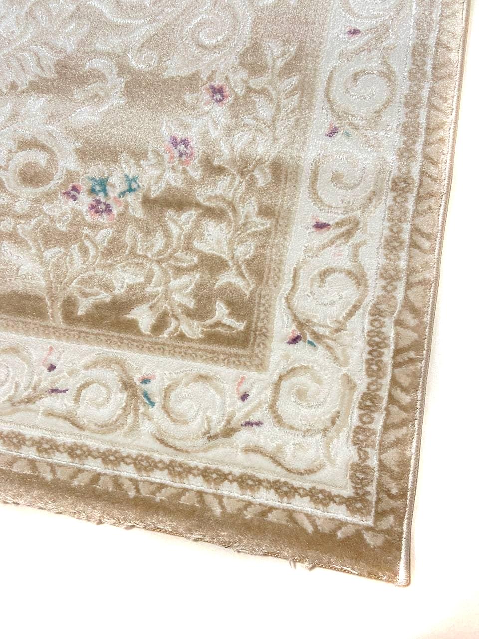 Класичний килим Flora Бежевий P659B