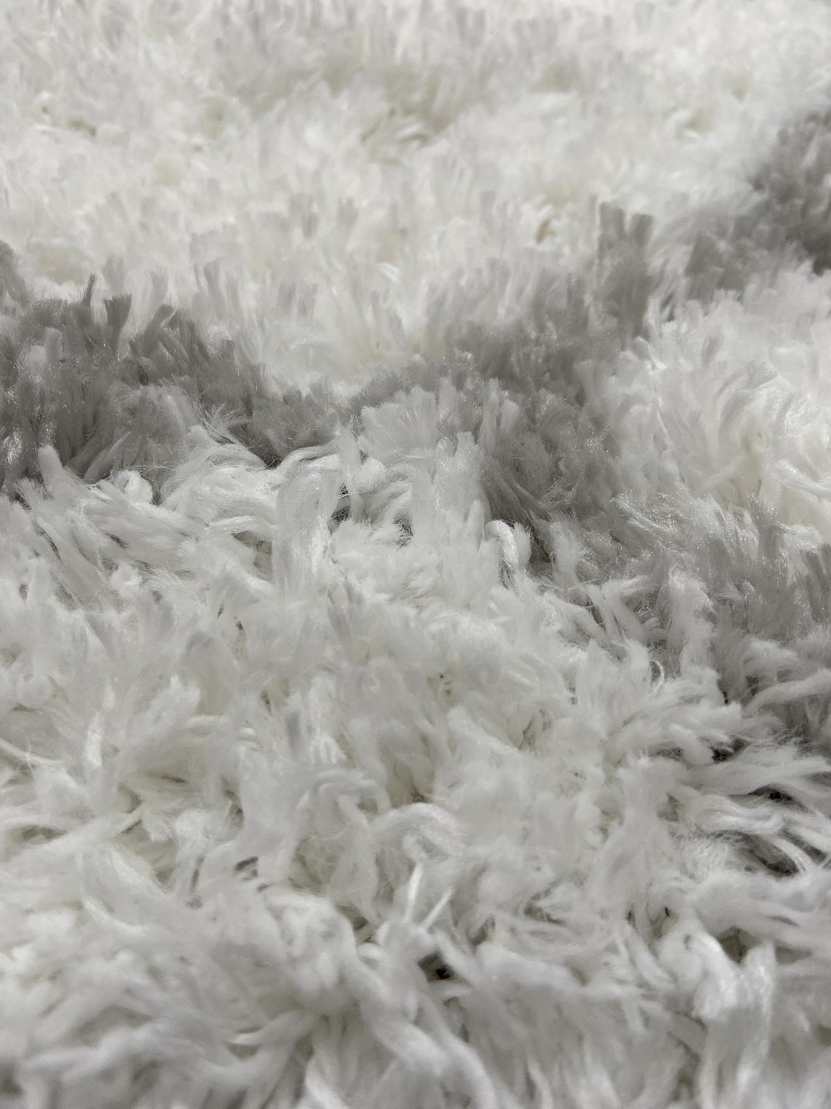 Пухнастий килим Quietis Cream P543A
