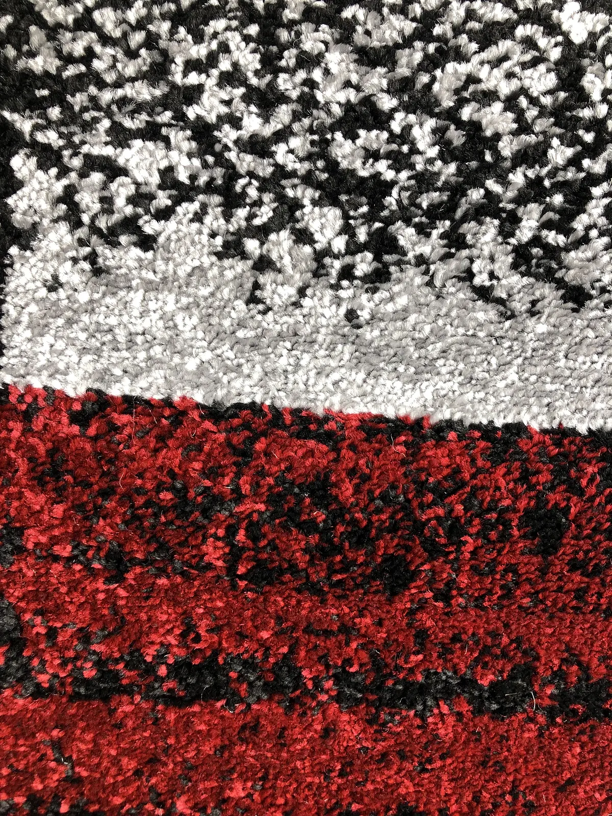 Килим фризе з невисоким ворсом Macio сірий з червоним Gray/Red 04152A