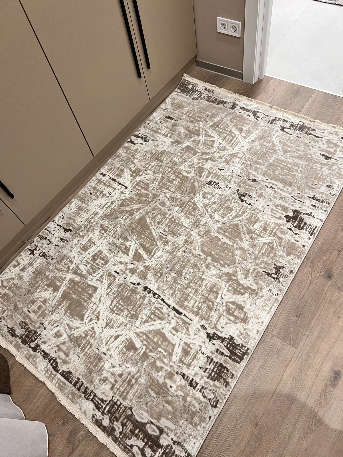 Килим з термоусадкою Aquila Cream 2700B