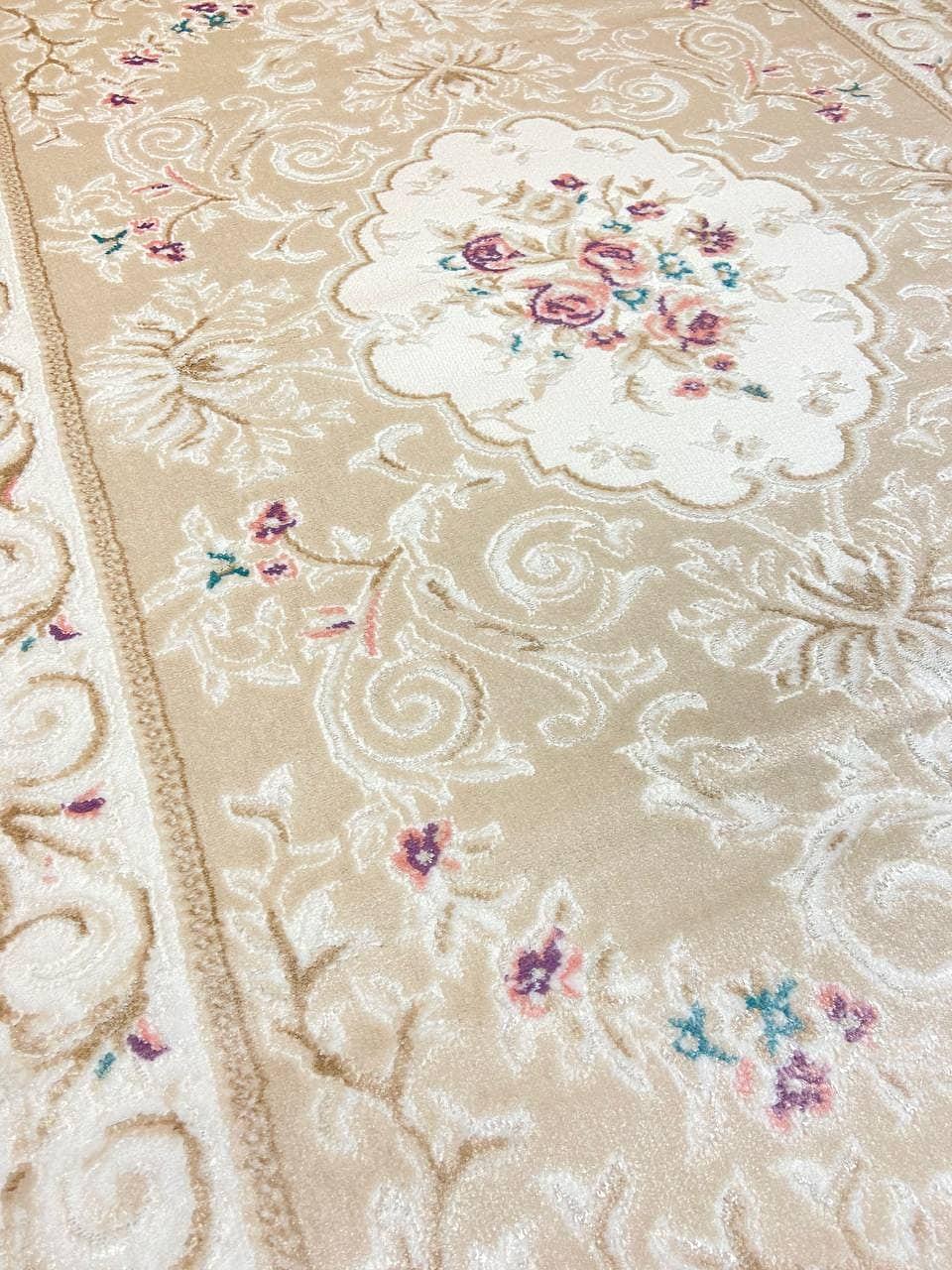 Класичний килим Flora Beige P659B