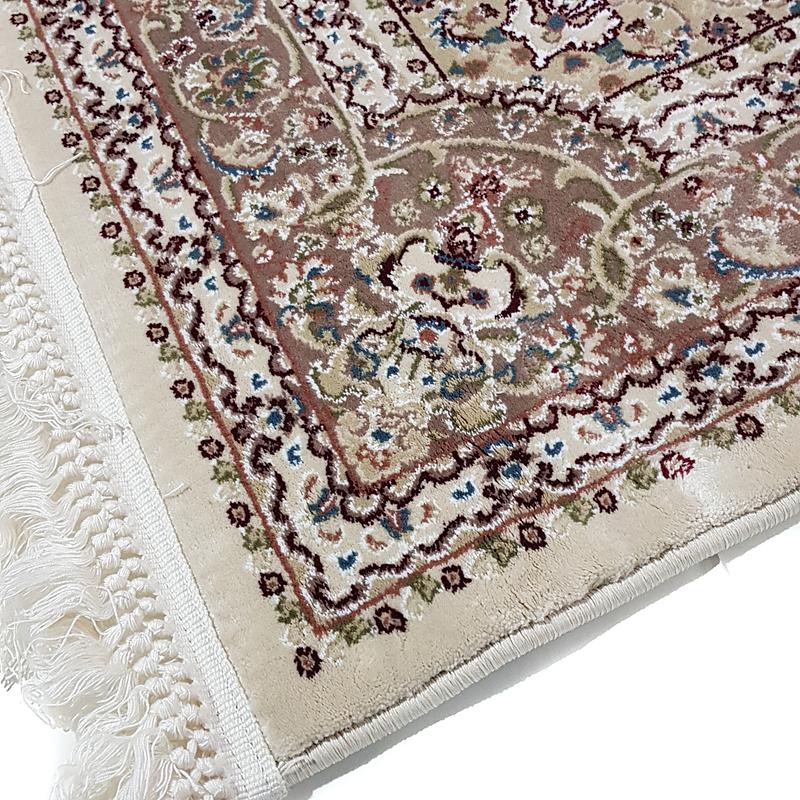 Класичний килим з іранським дизайном Persa Star Cream 3419H
