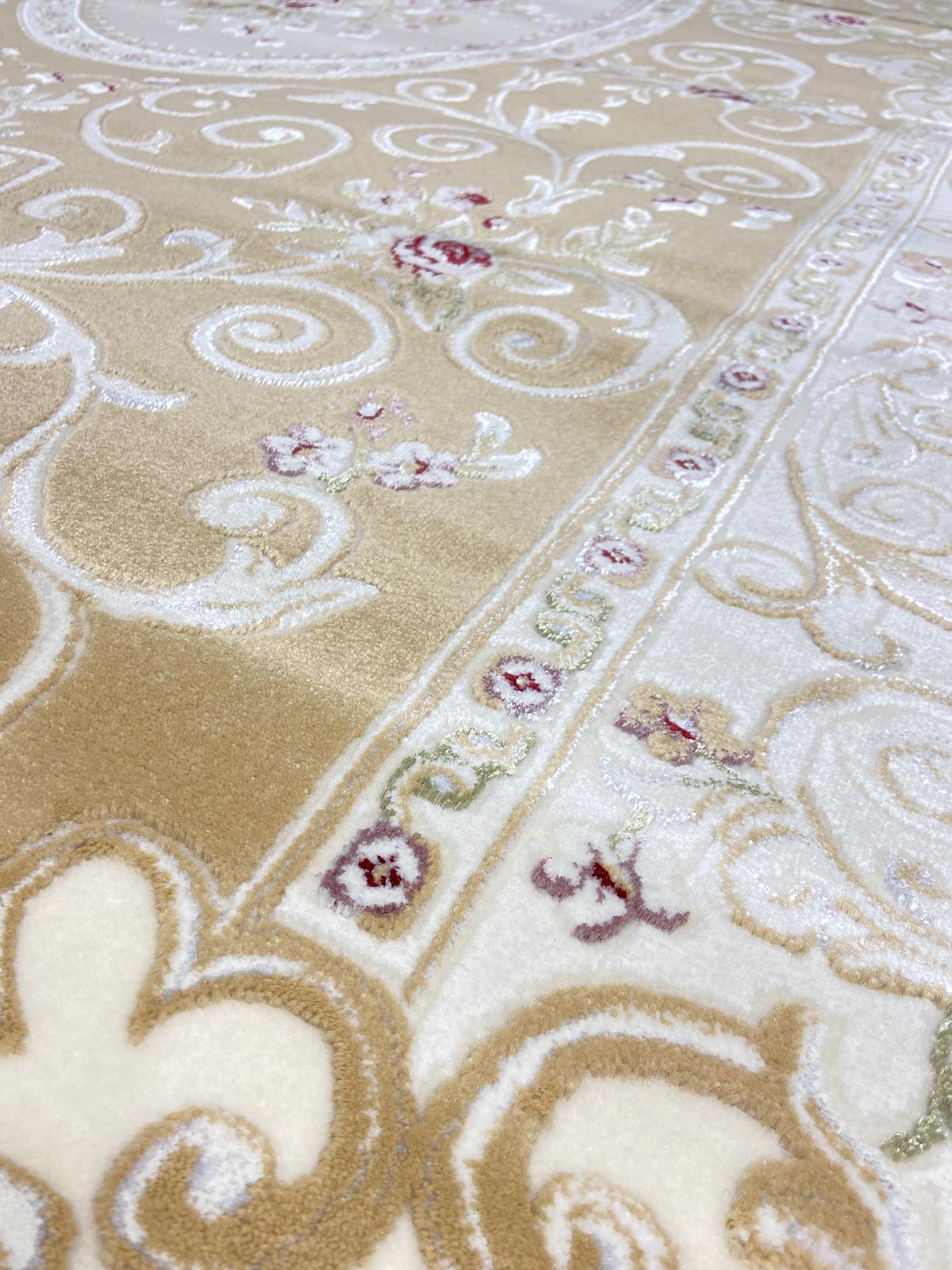 Класичний килим Parisia BEIGE 9932C
