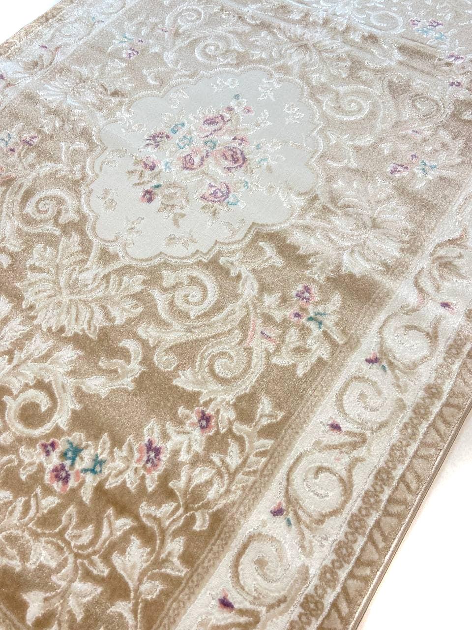 Класичний килим Flora Бежевий P659B