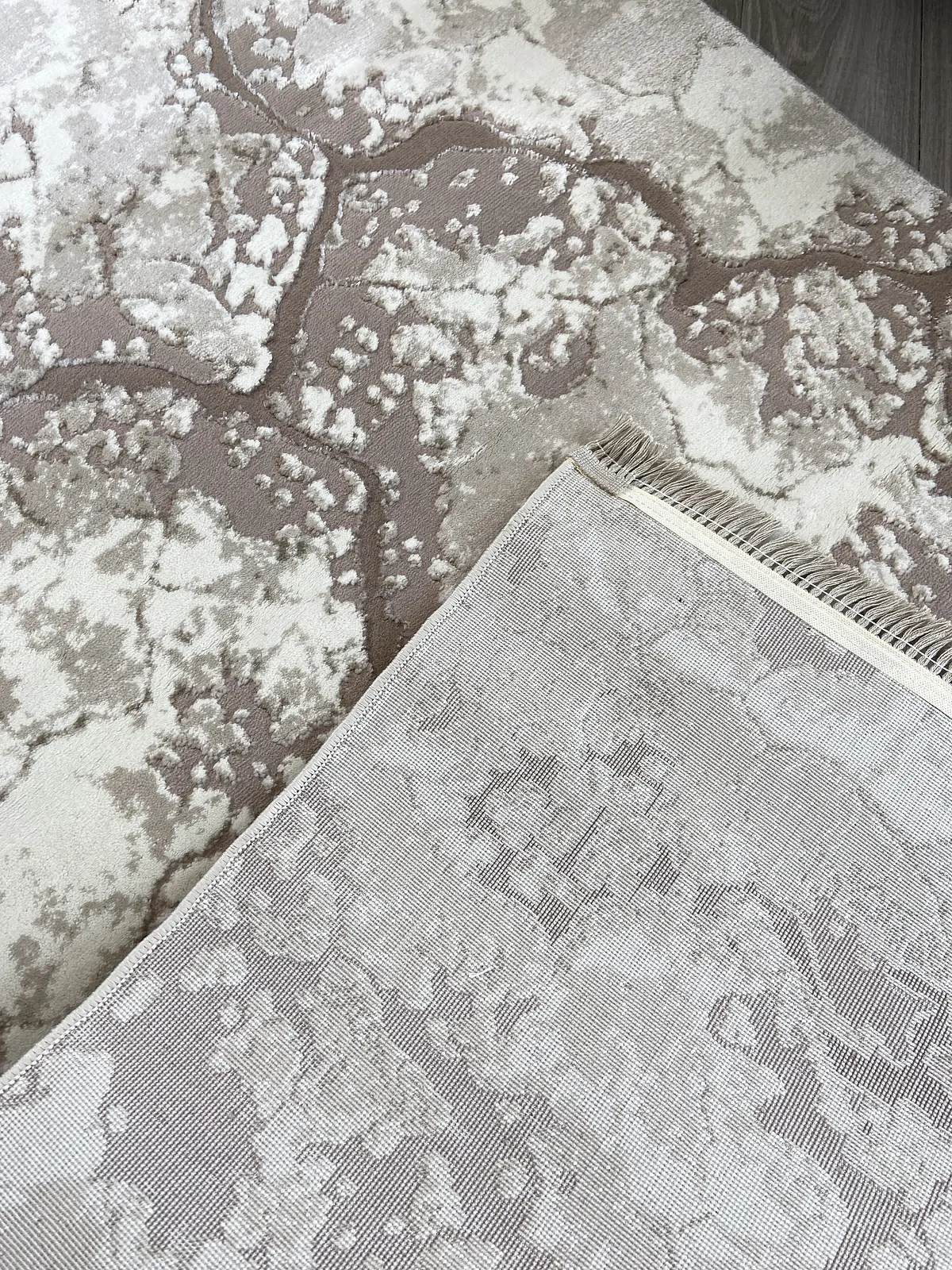 Килим з комбінованим ворсом и термоусадкой Glacia beige 08148A