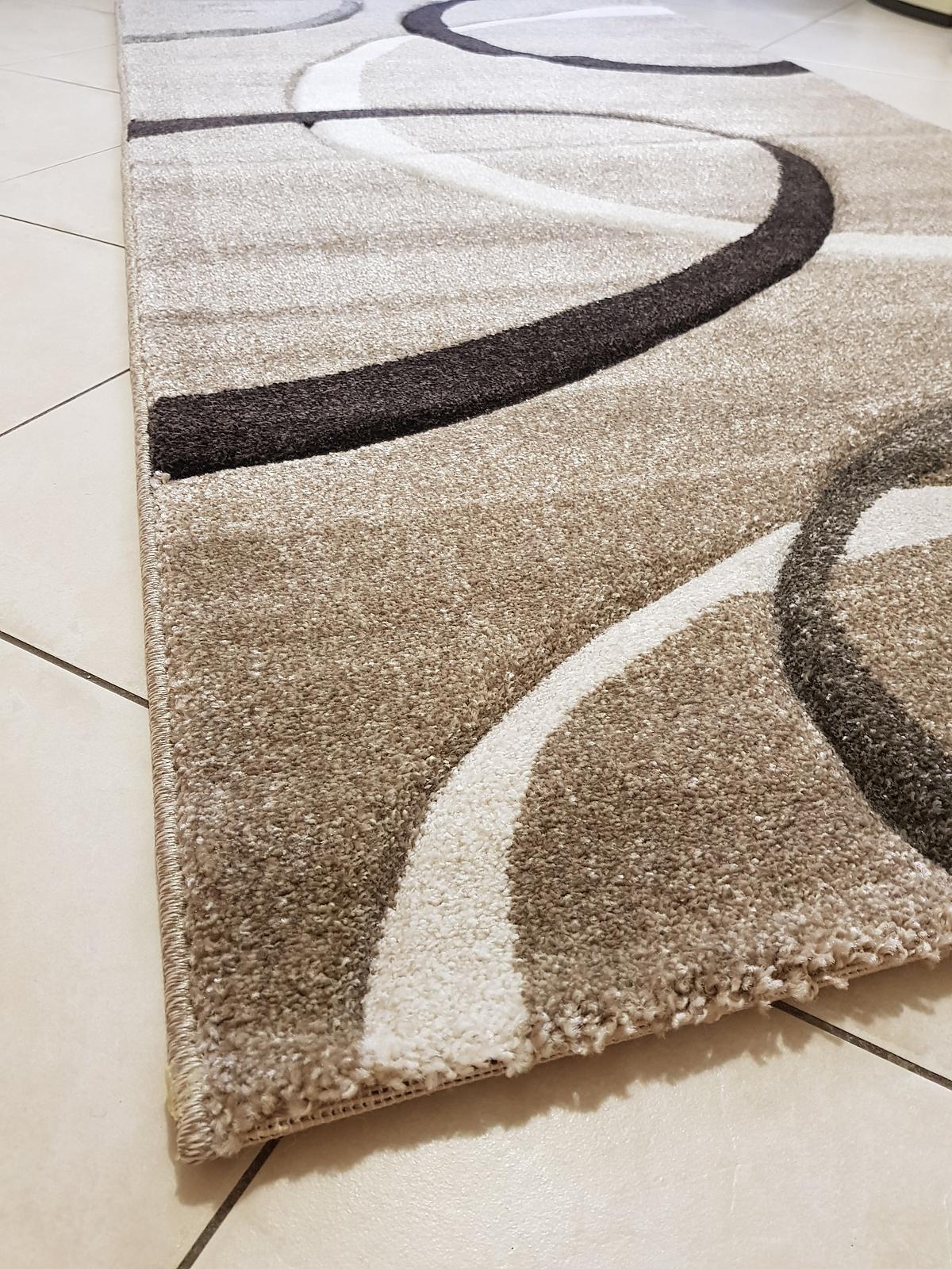 Килим з художньою стрижкою Tropica beige D508B