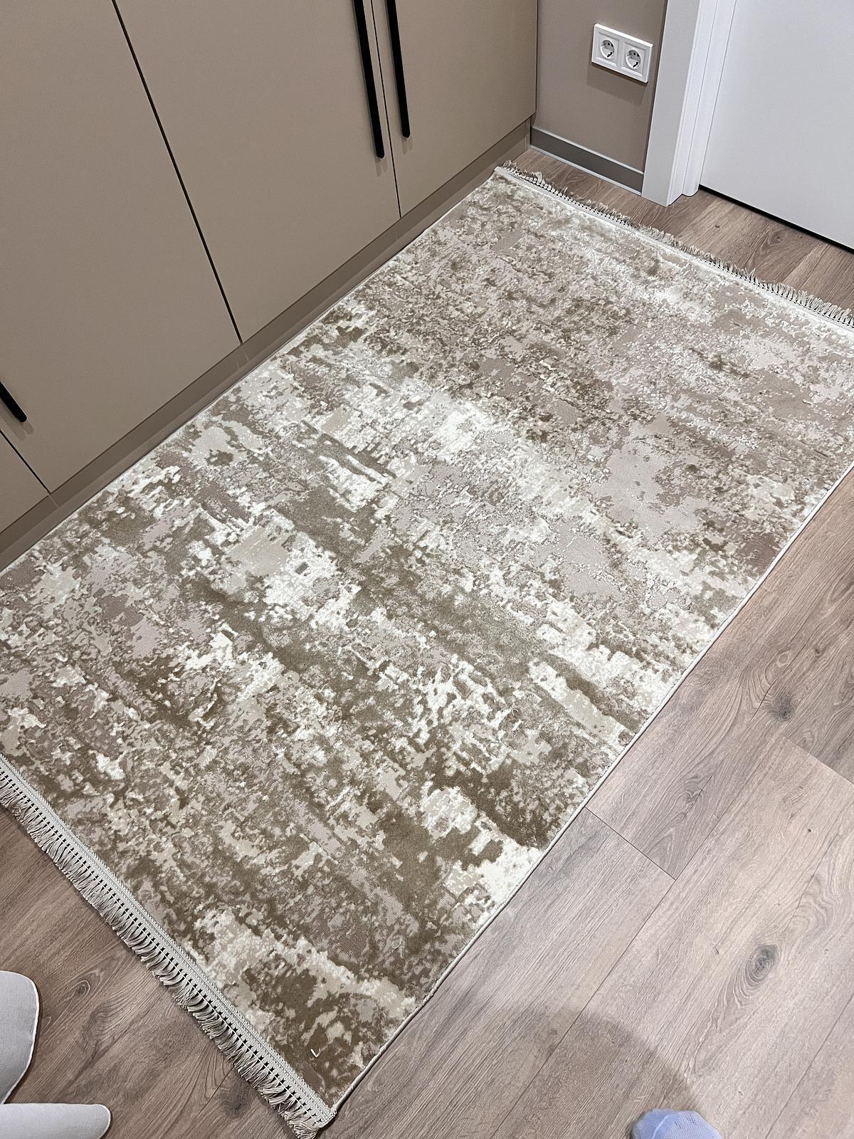 Килим з комбінованим ворсом и термоусадкой Glacia beige 03935A