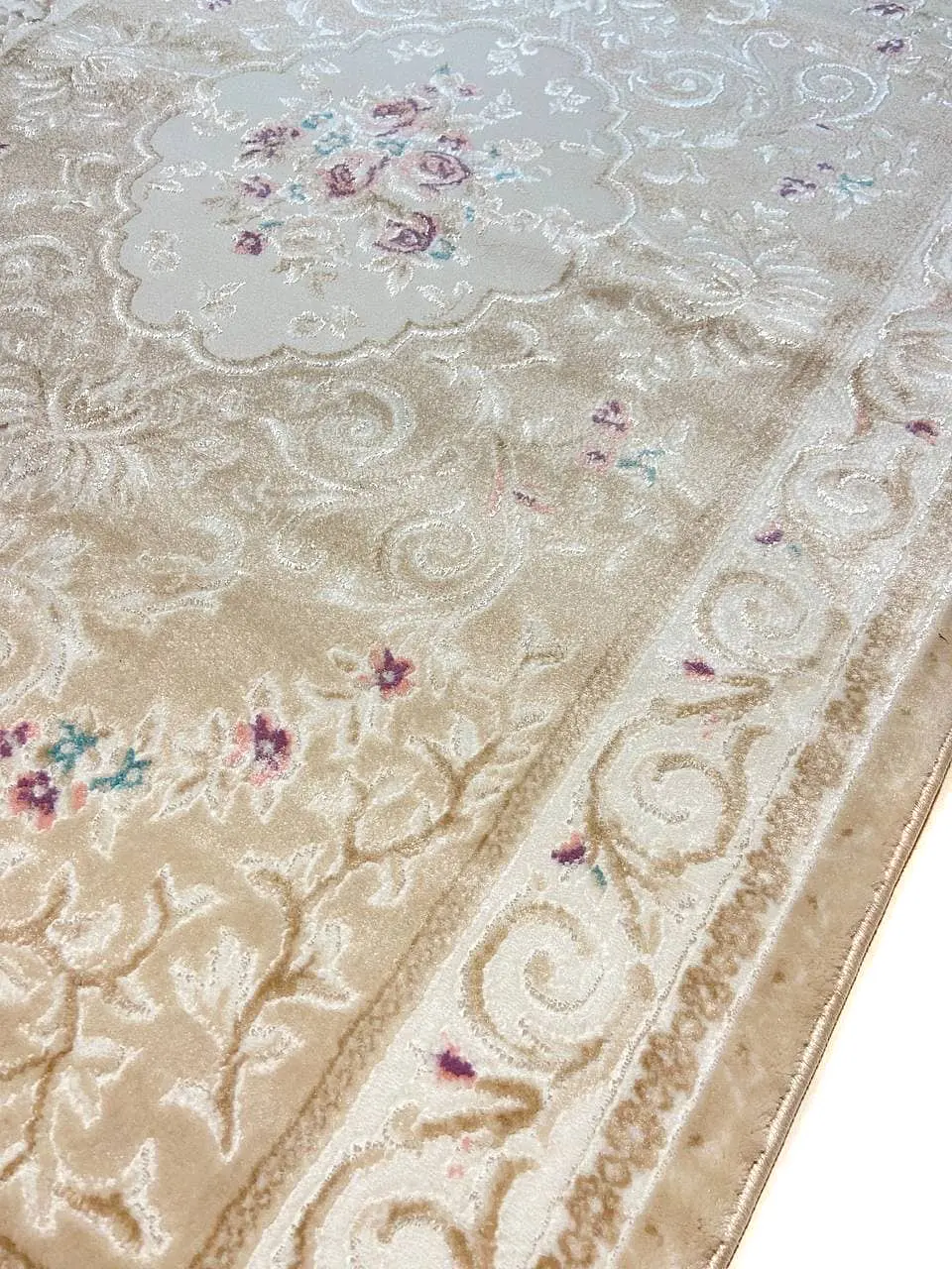 Класичний килим Flora Beige P659B