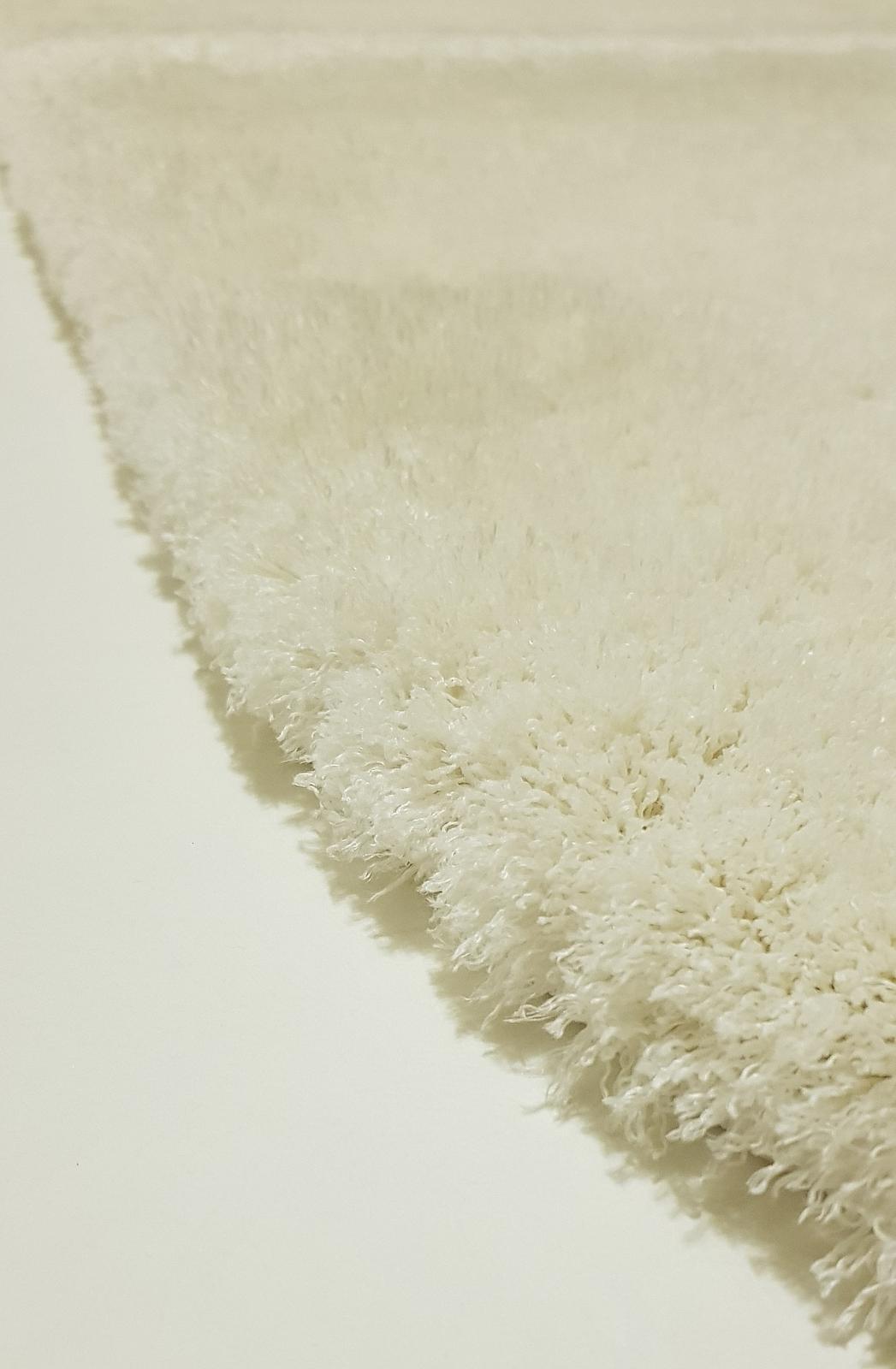 Пухнастий килим Argenta Plush WHITE / WHITE P113A