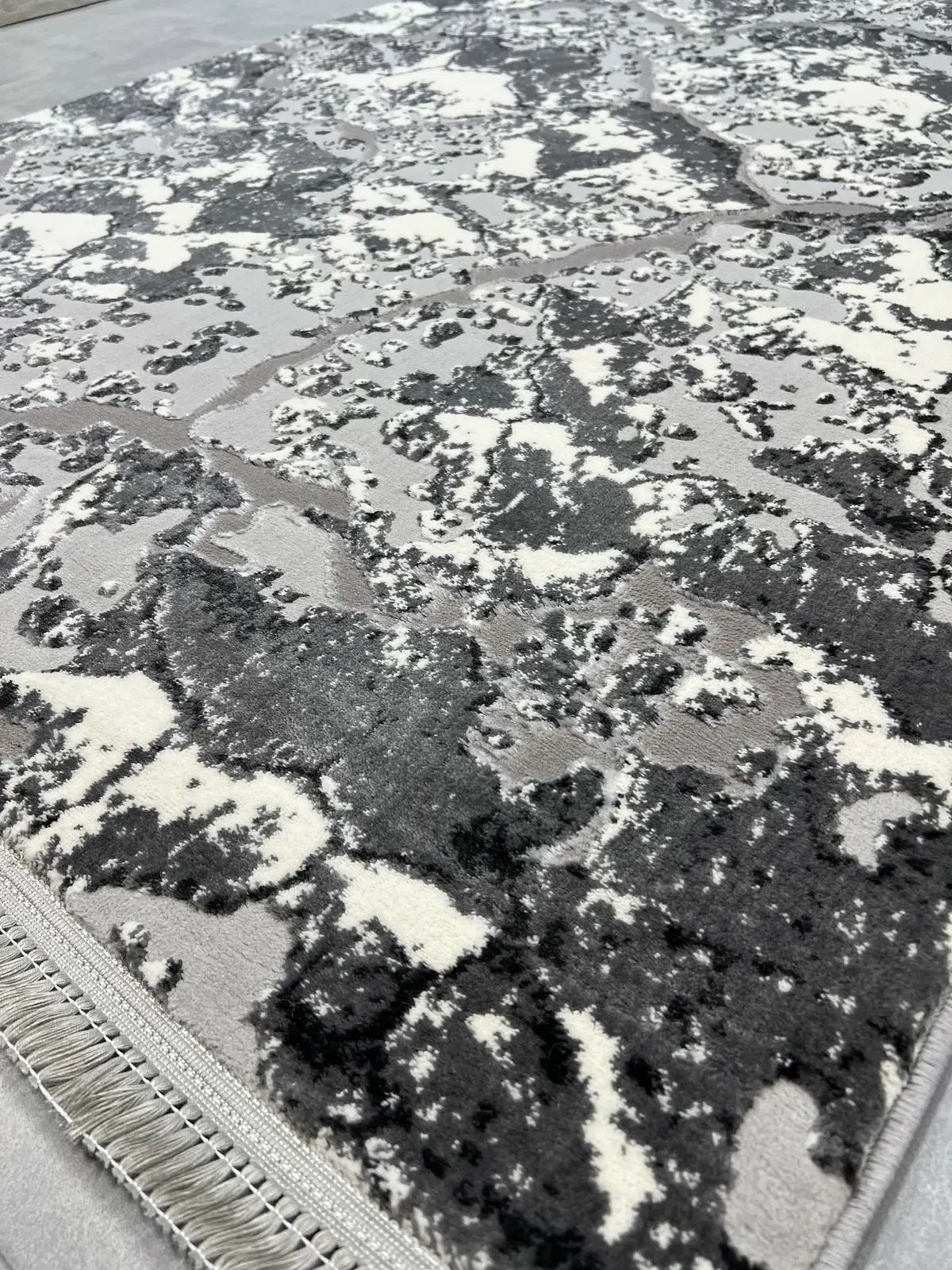 Килим з комбінованим ворсом и термоусадкой Glacia Gray 08148A