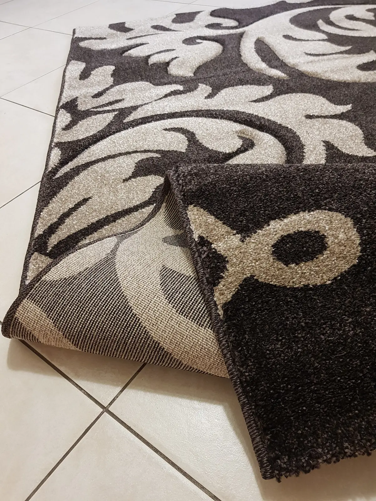 Килим з художньою стрижкою Tropica DARK BROWN C586A